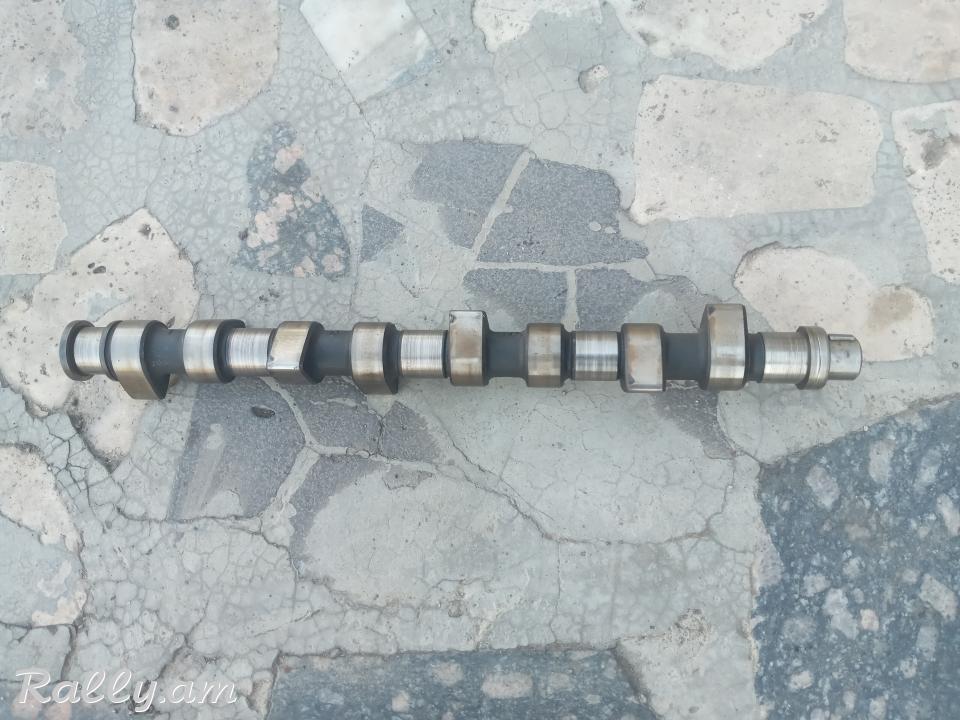 Volkswagen Golf 4  1.6L matori raspredval