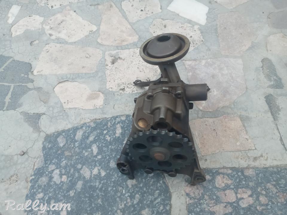 Volkswagen Golf 3  1.6L matori yuxi nasos