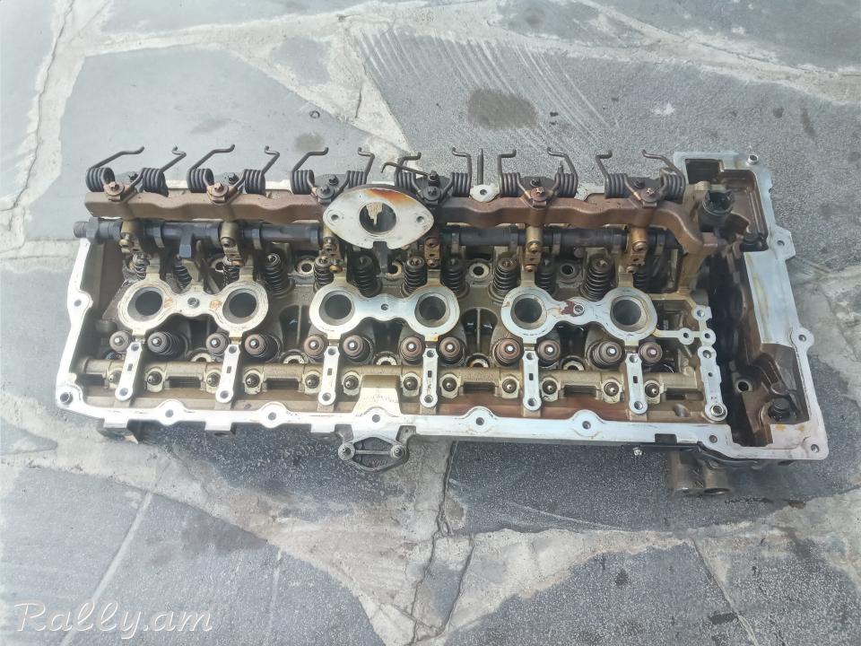 BMW M52  2.5L valvetronik matori galovka