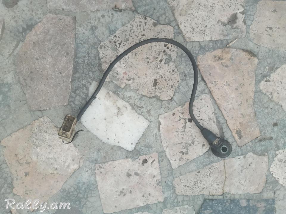 Volkswagen Vento 2.8L matori detonaciayi dachik