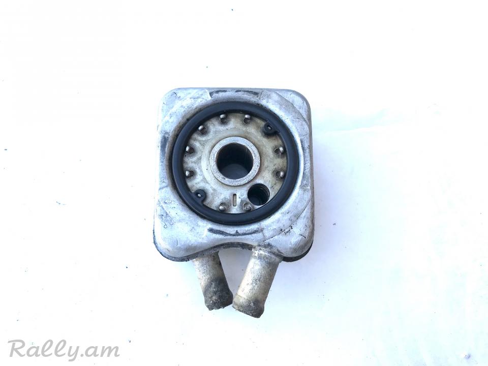 Volkswagen Golf 4 1.6L matori yuxi hovacman xaladelnik 