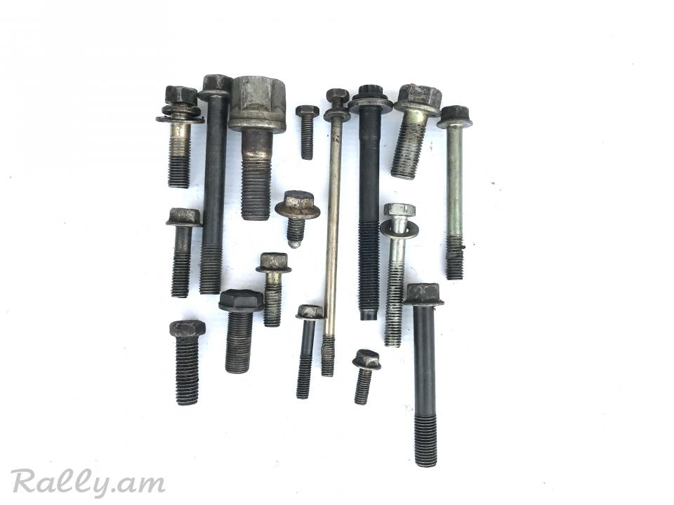 Mitsubishi Pajero IO 1.8L matori bolter 