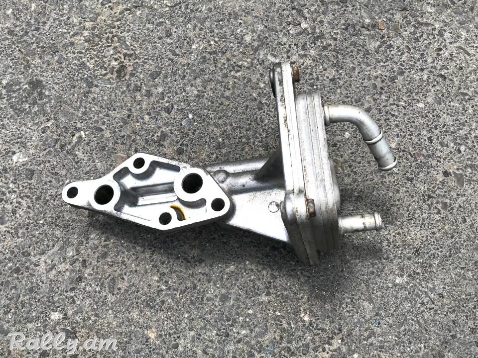 Nissan Altima 2.5L matori yuxi hovacman xaladelnik