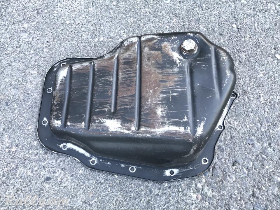 Opel Vectra B 2L sharjichi karteri krishka