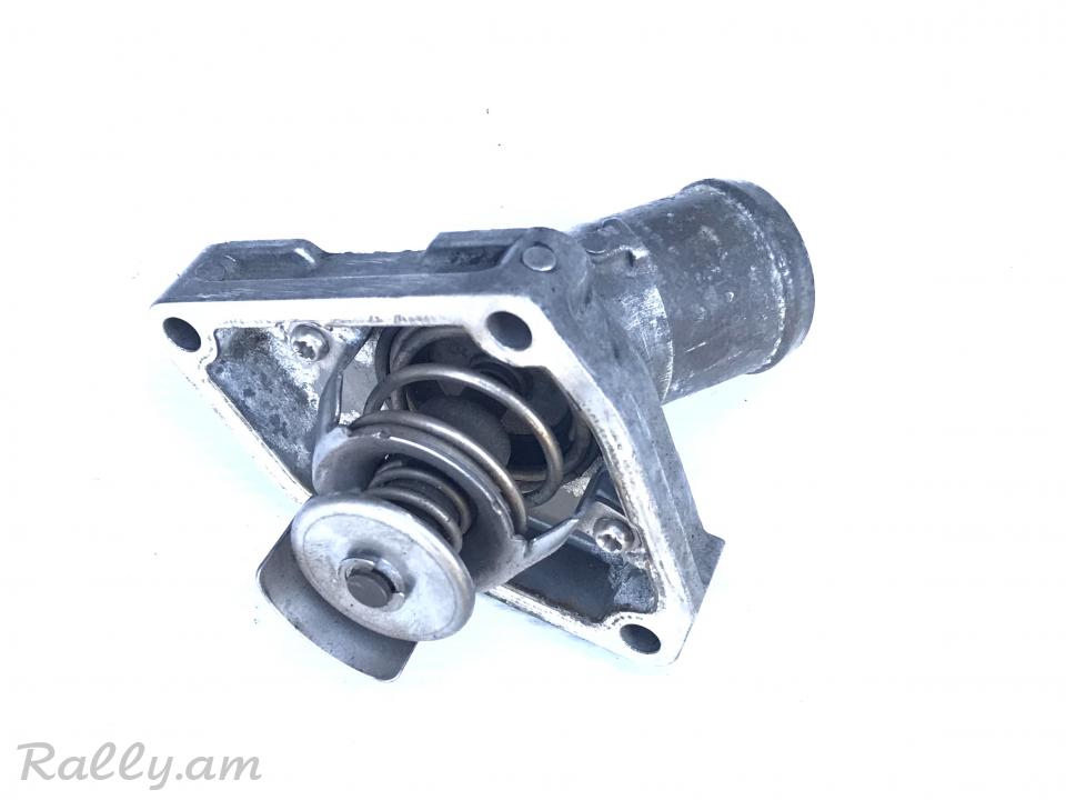 Nissan Elgrand 3.5L matori termostat