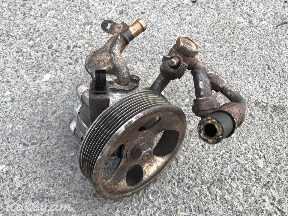 Nissan Pathfinder 4L matori rulavoy usilitel 