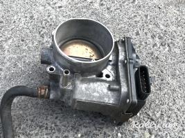 Nissan Pathfinder 4L matori zaslonka 