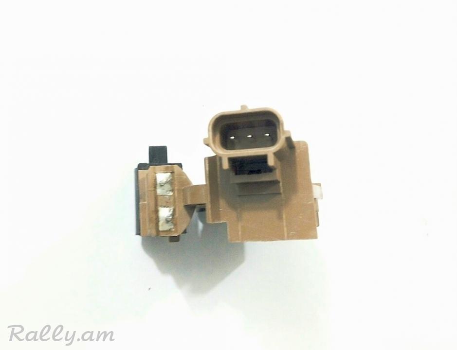 7621. FORD dinamoyi regulyatr, zaryadki rele, регулятор генератора