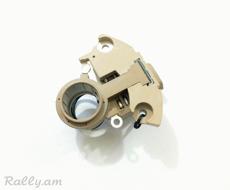 7632.MAZDA DINAMOI ZARYADKI RELE, регулятор генератора