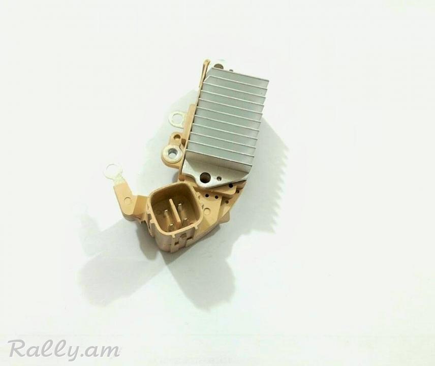 JAGUAR DINAMOI RELE,ZARYATKI RELE,REGULYATR,Регулятор генератора.7600