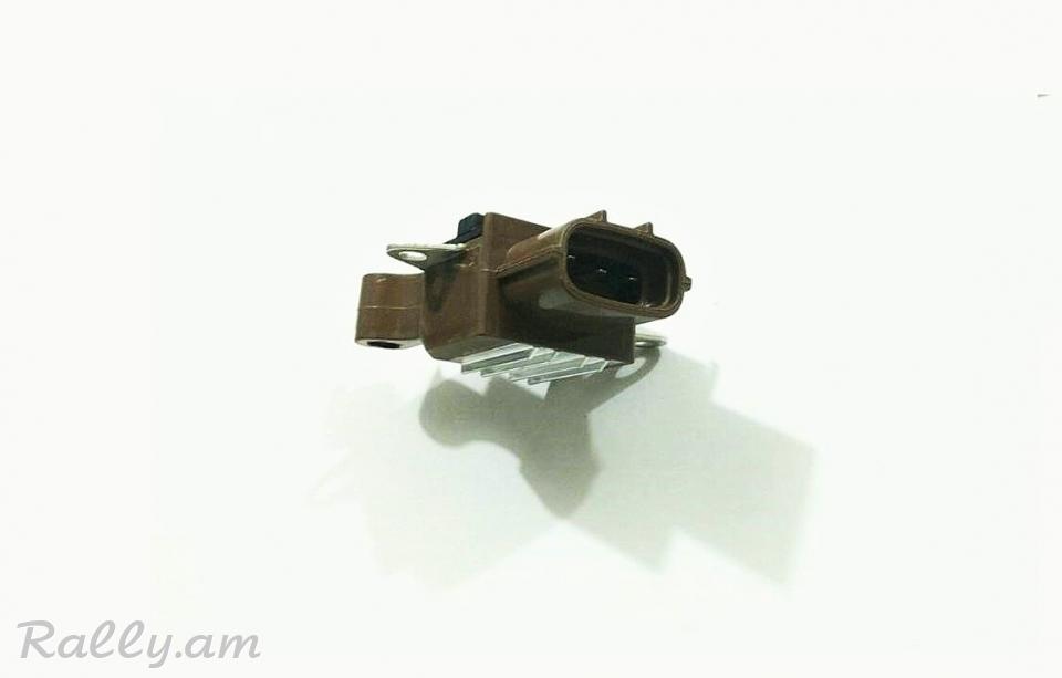TOYOTA DINAMOI ZARYADKI RELE,REGULYATR,Регулятор генератора.7684