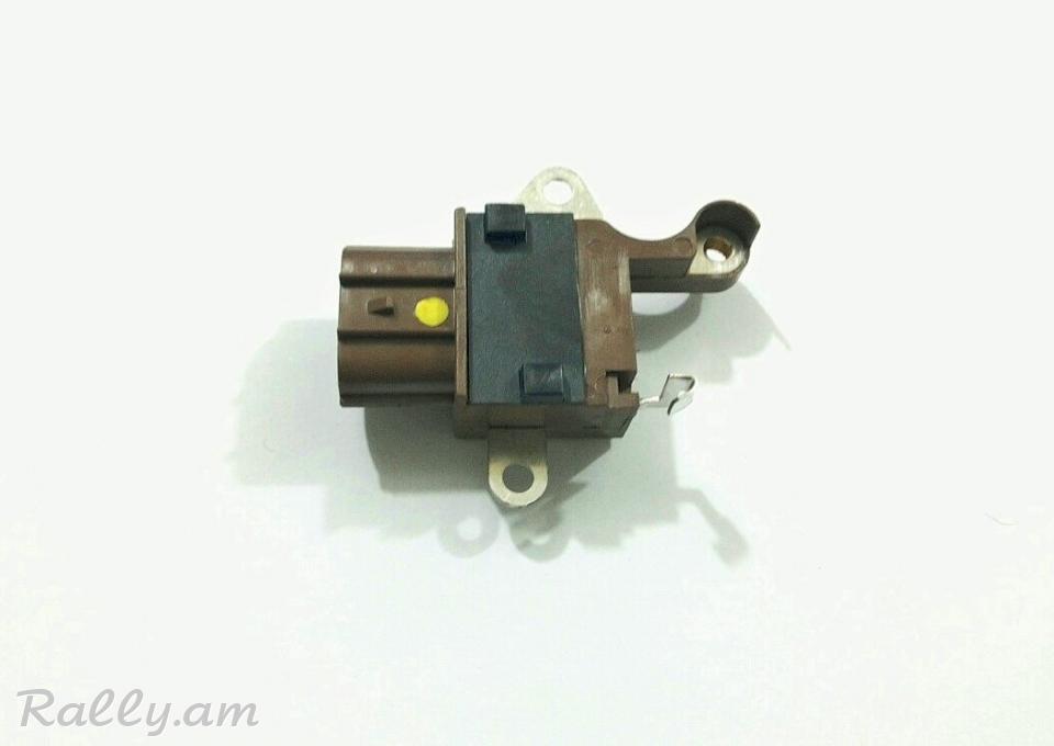 TOYOTA DINAMOI ZARYADKI RELE,REGULYATR,Регулятор генератора.7684