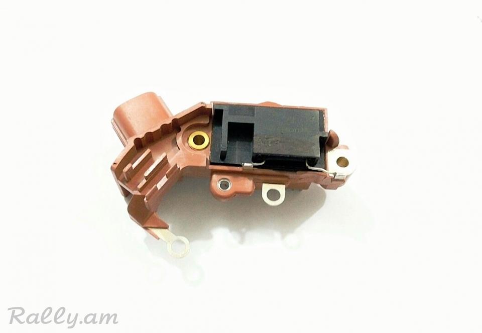 TOYOTA ZARYADKI RELE,REGULYATR,Регулятор генератора.7686