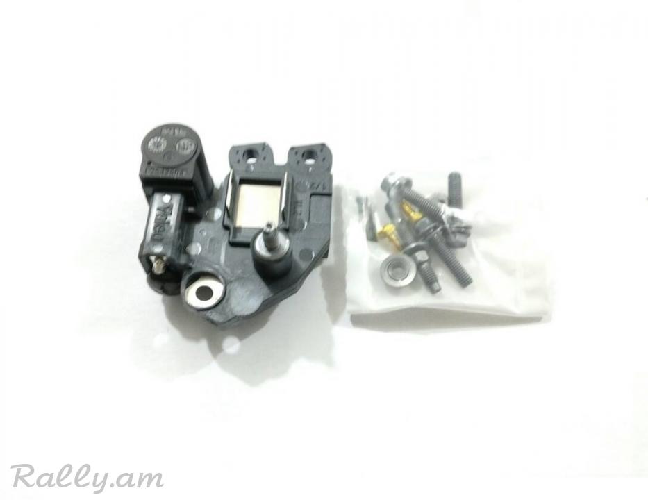 BMW DINAMOI ZARYADKI RELE,REGOLYATR,регулятор генератора.7697