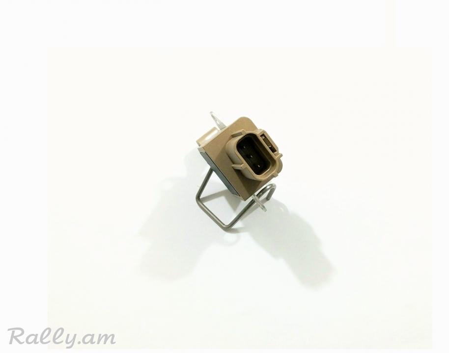 JEEP DINAMOYI ZARYADKI RELE,REGULYATR,регулятор генератора.7704