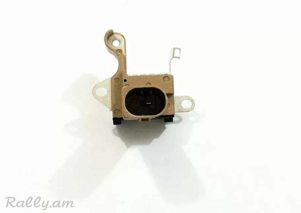 RANGE ROVER դինամոյի զարյատկի ռելե, регулятор генератора.7557