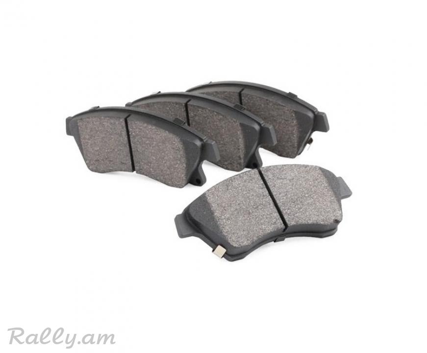 CHEVROLET TRAX արգելակման կոճղակ դիմացի, Колодки передние. 0933
