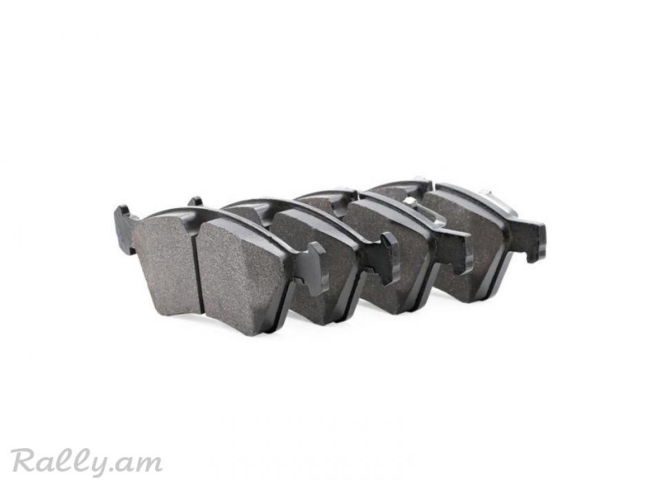 MERCEDES W164 արգելակման կոճղակ դիմացի, Колодки передние. 0705