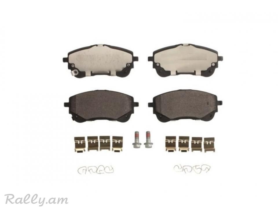 TOYOTA YARIS արգելակման կոճղակ դիմացի, Колодки тормозные передние. 1127