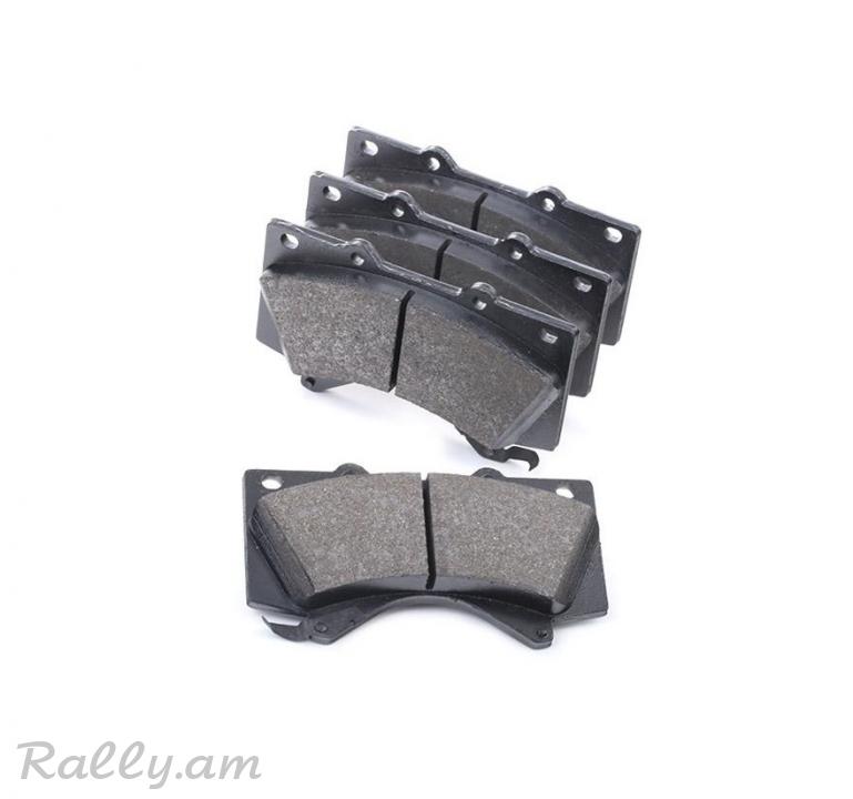 TOYOTA Land Cruiser արգելակման կոճղակ դիմացի, Колодки передние. 1114