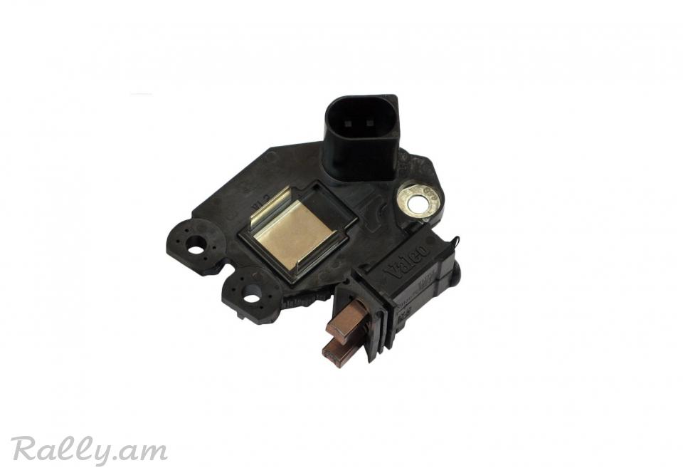 JEEP GRAND CHEROKEE դինամոյի զարյատկի ռելե, регулятор генератора.11703