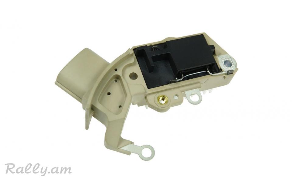 TOYOTA VITZ դինամոյի զարյատկի ռելե, регулятор генератора.7352