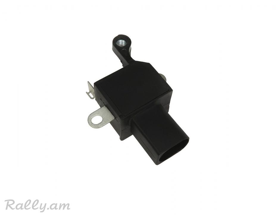 BMW F20 F22 F30 F36 դինամոյի զարյատկի ռելե, регулятор генератора.11777