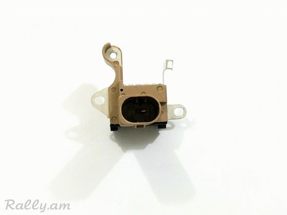 RANGE ROVER դինամոյի զարյատկի ռելե, регулятор генератора.7557