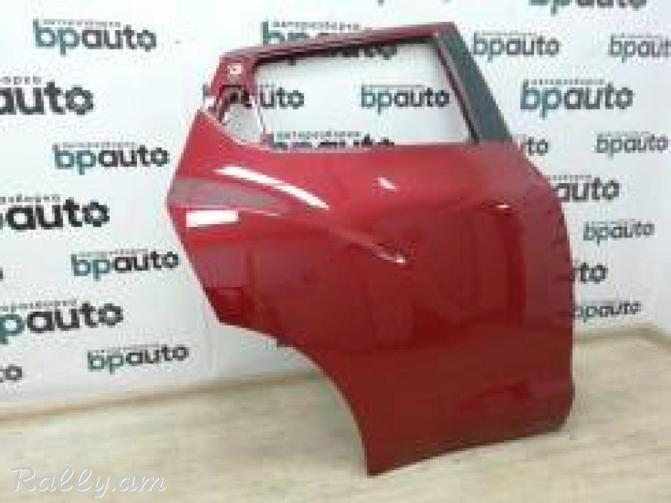 Juke задняя правая дверь dur հետևի աջ դուռ