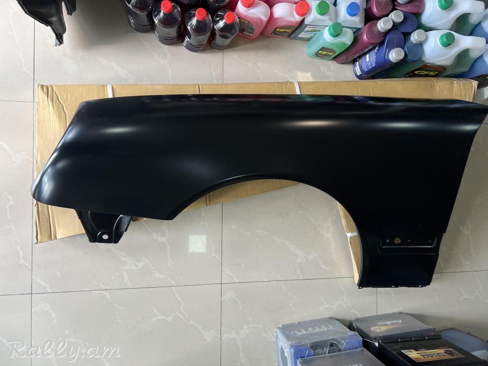 E 320 w210 mercedes krilo e e200 e230 e240 e280 e320 krilo aj dzax