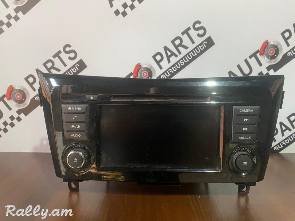 Nissan Rogue (Sport) monitor 2017 2018 2019 2020