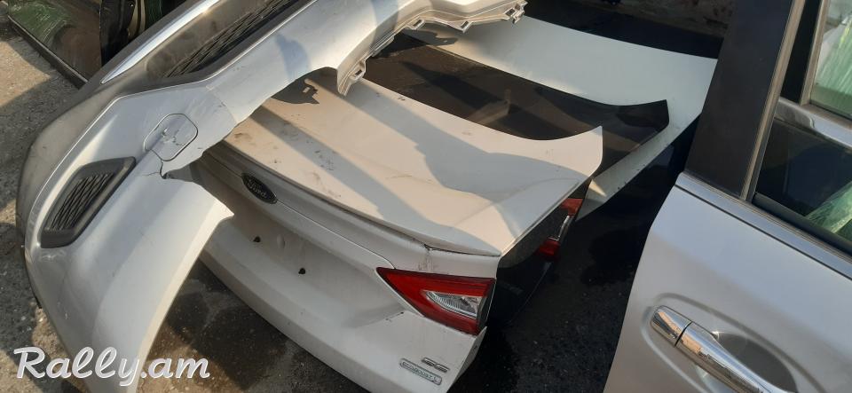 Ford fusion bagajnik raskulachit 