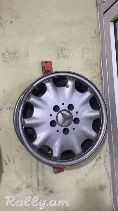 Mercedes Benz R15 անվահեծ 