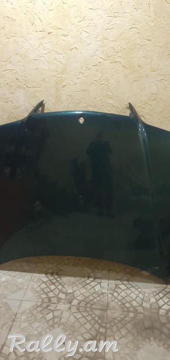 W202 դիմացի կապոտ
