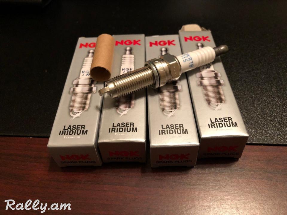 Made in japan original 100% ngk laser iridium svecha 12290-R48-H01 ILZKR7B-11S HONDA