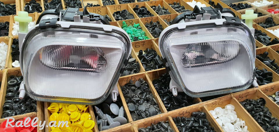 W210 halogen