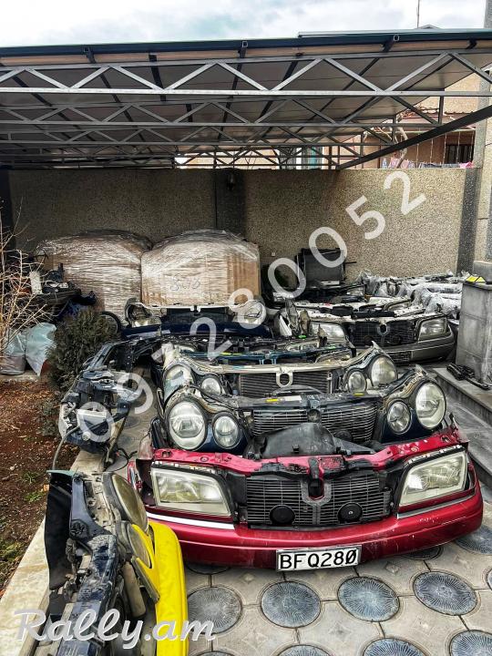 W202 far kapot krilo