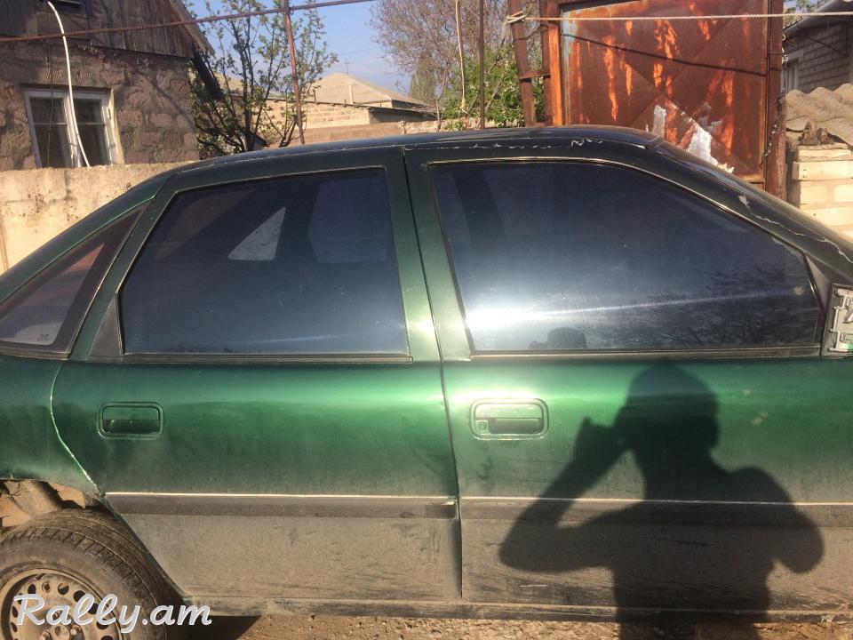 Opel a apakiner